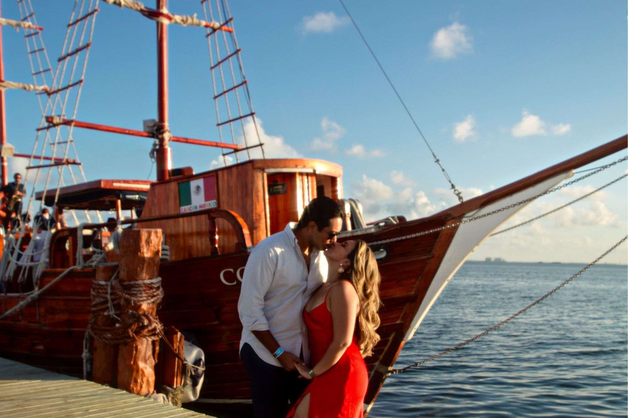 live a romantic tour in cancun