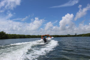 lancha-rapida-en-cancun