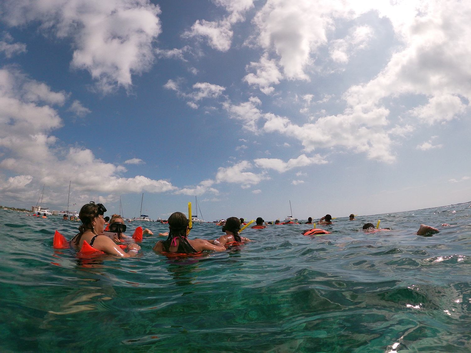 el mejor lugar para hacer snorkel en cancun isla mujeres